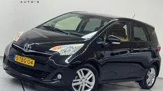 Zwart, metallic lak Gebruikt 2014 Toyota Verso-S MPV | € 11.750 (Eerlijke prijs)