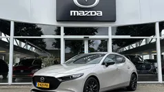 Platinum quartz m Gebruikt 2024 Mazda 3 Homura-Line Hatchback | € 31.450 (Eerlijke prijs)