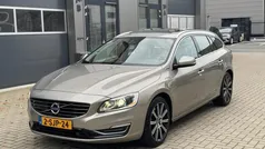 Grijs Gebruikt 2013 Volvo V60 Summum Stationwagen | € 8.950 (Eerlijke prijs)