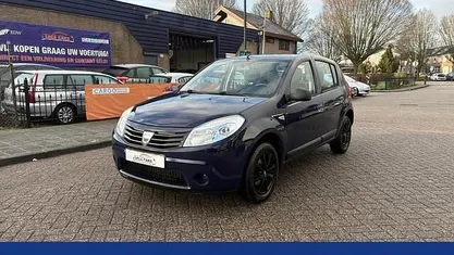 Occasion 2011 Dacia Sandero Ambiance Hatchback | € 1.495 (Eerlijke prijs)