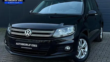 Zwart (metallic) Occasion 2015 VW Tiguan Sport SUV | € 9.999 (Super prijs)