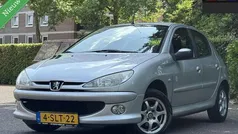 Grijs Gebruikt 2009 Peugeot 206 Hatchback | € 1.599 (Goede deal)