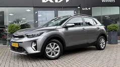 Grijs Gebruikt 2024 Kia Stonic SUV | € 22.920 (Eerlijke prijs)