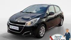 Black pearl paint (ktv) Gebruikt 2018 Peugeot 208 Hatchback | € 8.240 (Eerlijke prijs)