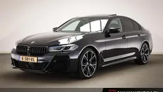 Zwart Gebruikt 2021 BMW 530 Executive Sedan | € 37.900 (Eerlijke prijs)