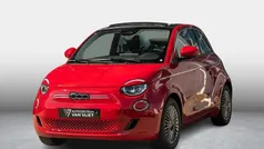 Rosso passione 111 Nieuw 2025 Fiat 500e Cabriolet | € 29.889 (Super prijs)