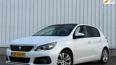 Wit, metallic lak Gebruikt 2019 Peugeot 308 Hatchback | € 10.849 (Super prijs)