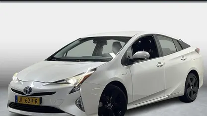 Wit Gebruikt 2016 Toyota Prius Edition Hatchback | € 17.950 (Eerlijke prijs)