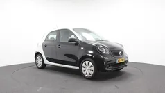 Zwart Gebruikt 2016 Smart ForFour Pure Hatchback | € 6.995 (Eerlijke prijs)