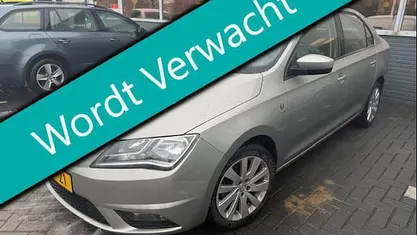 Occasion Seat Toledo Style 86 PK (63 kW) 2013 Beige (metallic) Hatchback