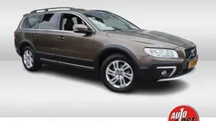 Bruin Gebruikt 2014 Volvo XC70 SUV | € 23.250 (Eerlijke prijs)