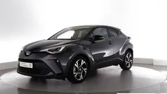 Grijs Gebruikt 2024 Toyota C-HR SUV | € 29.450 (Eerlijke prijs)