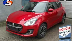 Rood Gebruikt 2022 Suzuki Swift Style Hatchback | € 17.450 (Eerlijke prijs)