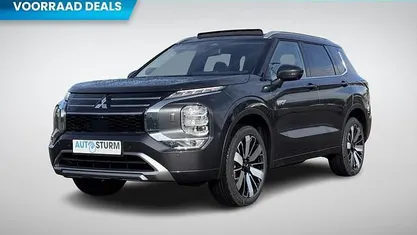 Occasion Mitsubishi Outlander Instyle 306 PK (225 kW) 2025 SUV