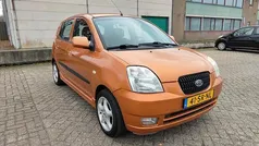 Oranje (metallic) Gebruikt 2006 Kia Picanto Hatchback | € 1.350 (Eerlijke prijs)