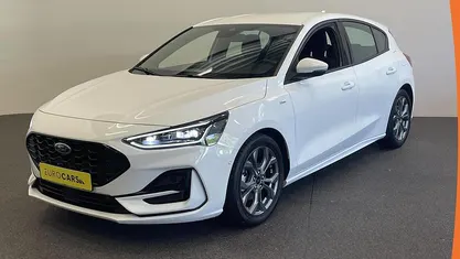 Occasion 2025 Ford Focus ST-Line Hatchback | € 23.890 (Goede deal)