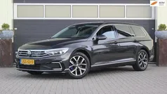 Grijs Gebruikt 2022 VW Passat Business Stationwagen | € 22.900 (Goede deal)