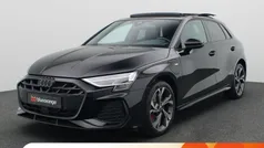 Zwart Nieuw 2025 Audi A3 Sportback e-tron Competition Sedan | € 49.900