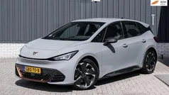 Grijs Gebruikt 2022 Cupra Born Hatchback | € 26.950 (Eerlijke prijs)