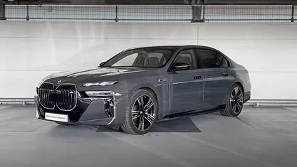 Occasion BMW M760e Comfort Edition 571 PK (419 kW) 2024 Dravitgrau metallic (grijs metallic) Sedan