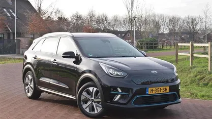 Gebruikt 2020 Kia e-Niro SUV | € 21.490 (Eerlijke prijs)