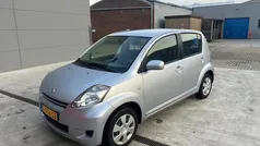 Grijs Gebruikt 2012 Daihatsu Sirion Hatchback | € 2.499 (Eerlijke prijs)