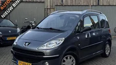 Gebruikt 2005 Peugeot 1007 Hatchback | € 2.495 (Eerlijke prijs)