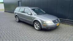 Grijs Gebruikt 2004 VW Passat Highline Stationwagen | € 1.650 (Super prijs)