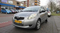 Grijs Gebruikt 2006 Toyota Yaris Terra Hatchback | € 2.650 (Goede deal)