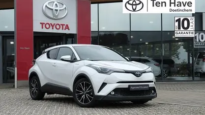 Wit Gebruikt 2020 Toyota C-HR Executive SUV | € 20.900 (Eerlijke prijs)