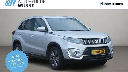 Gebruikt 2023 Suzuki Vitara SUV | € 22.950 (Eerlijke prijs)