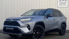 , metallic lak Gebruikt 2024 Toyota RAV4 Style SUV | € 48.350 (Goede deal)