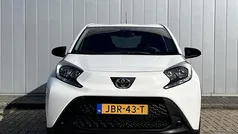Wit Gebruikt 2024 Toyota Aygo Limited Hatchback | € 17.250 (Goede deal)