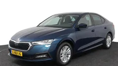 Gebruikt 2021 Skoda Octavia Business Line Hatchback | € 21.795 (Eerlijke prijs)