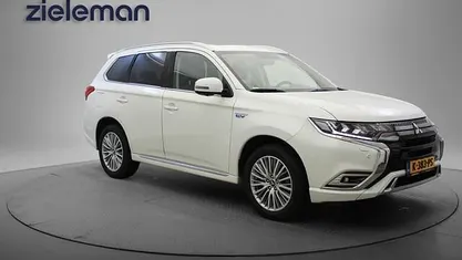 Occasion Mitsubishi Outlander Intense+ 135 PK (99 kW) 2021 SUV