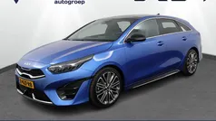Blauw (metallic) Gebruikt 2024 Kia ProCeed Stationwagen | € 33.950 (Eerlijke prijs)