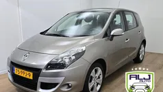 Beige Gebruikt 2011 Renault Scénic III Dynamique MPV | € 7.490 (Eerlijke prijs)