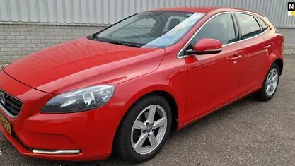 Occasion Volvo V40 Summum 114 PK (83 kW) 2014 Rood Stationwagen