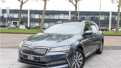 Grijs, metallic lak Gebruikt 2021 Skoda Superb Stationwagen | € 19.950 (Goede deal)