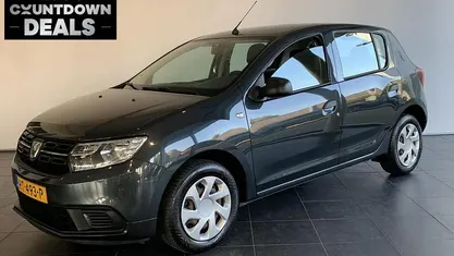 Grijs Gebruikt 2018 Dacia Sandero Ambiance Hatchback | € 6.745 (Eerlijke prijs)