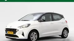 Wit Gebruikt 2021 Hyundai i10 Comfort Hatchback | € 13.945 (Eerlijke prijs)