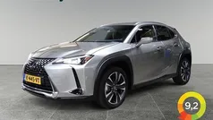 Grijs Gebruikt 2021 Lexus UX 250h SUV | € 27.777 (Goede deal)