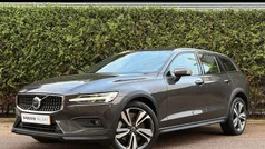 Gebruikt 2023 Volvo V60 CC Ultimate Stationwagen | € 45.940 (Goede deal)