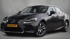 Zwart Gebruikt 2017 Lexus IS300h Business Edition Sedan | € 19.950 (Goede deal)