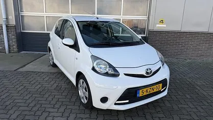 Occasion Toyota Aygo 68 PK (50 kW) 2013 Hatchback