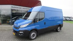Blauw Gebruikt 2016 Iveco Daily Van | € 14.500 (Eerlijke prijs)