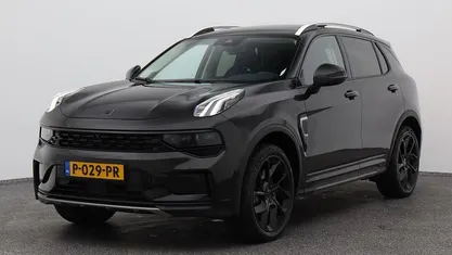 Zwart (metallic) Gebruikt 2022 Lynk & Co 01 SUV | € 23.400 (Eerlijke prijs)