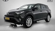 Gebruikt 2017 Toyota RAV4 Sport SUV | € 20.950 (Eerlijke prijs)