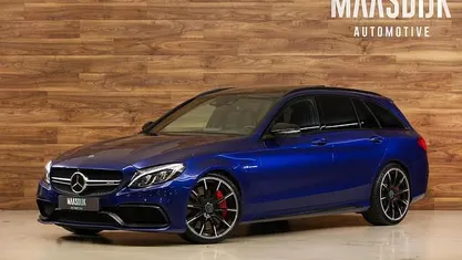 Blauw (metallic) Occasion 2017 Mercedes S63 AMG AMG Stationwagen | € 49.740 (Eerlijke prijs)