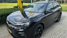 Gebruikt 2025 VW Tiguan R-line Edition SUV | € 55.850 (Goede deal)